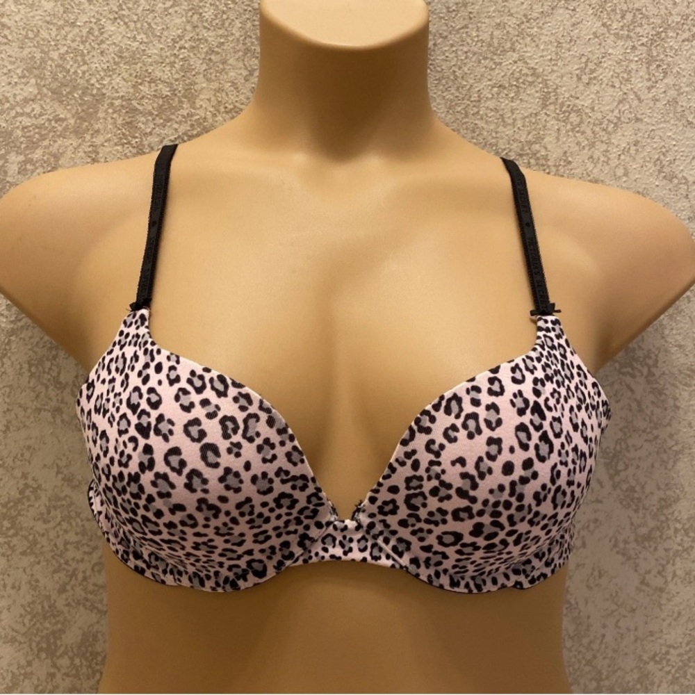 Victoria's Secret Leopard Print Bra in Black and Pink